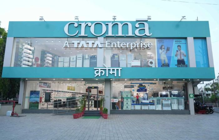 Reviews of Croma R City Mall